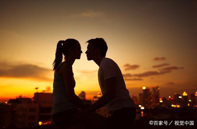 作家何武豪妙笔抒写乡土情  美丽乡村入题来